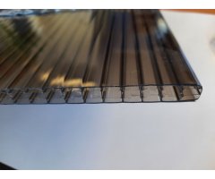 Komůrkový polykarbonát rovný 4WQ, 10mm, kouř, 2xUV, 210...