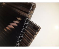Komůrkový polykarbonát rovný 4WQ, 10mm, kouř, 2xUV, 150...