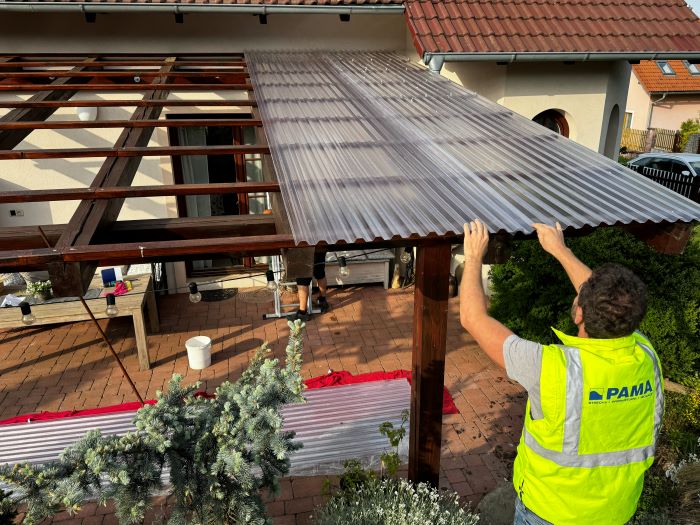 Pergoly a přístřešky