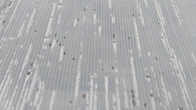 Poškození polykarbonátu