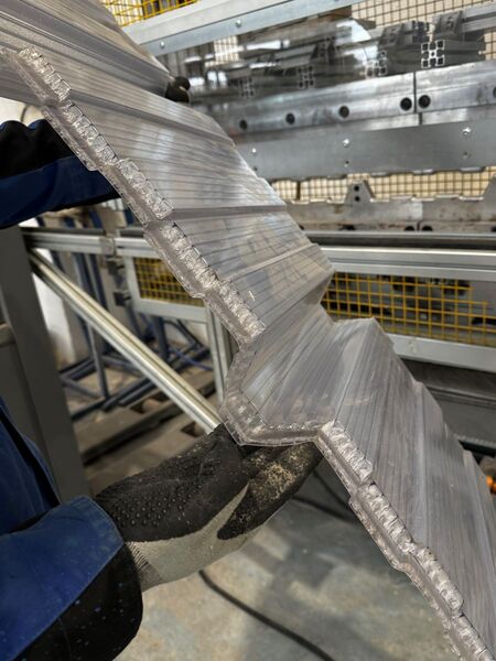 Zataveny komurkovy polykkarbonat